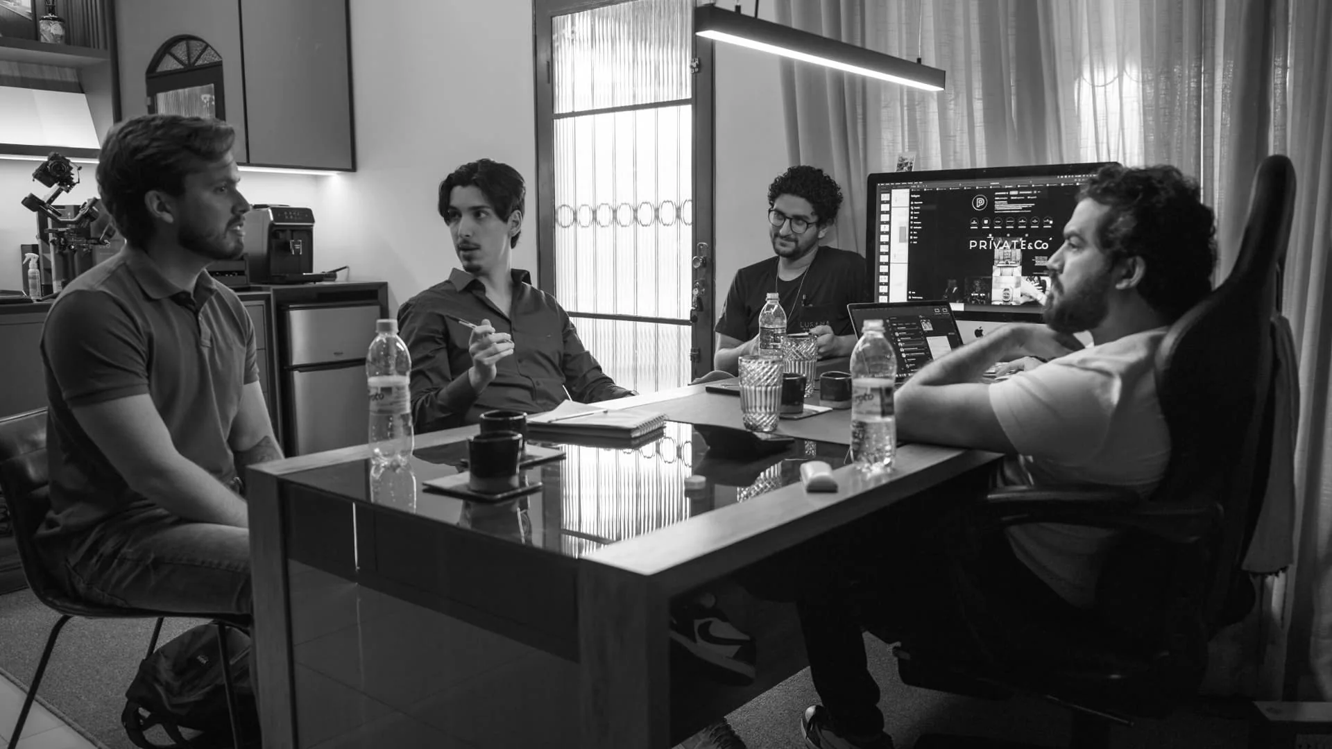 Equipe Mastrangeli Co. em reunião de consultoria estratégica